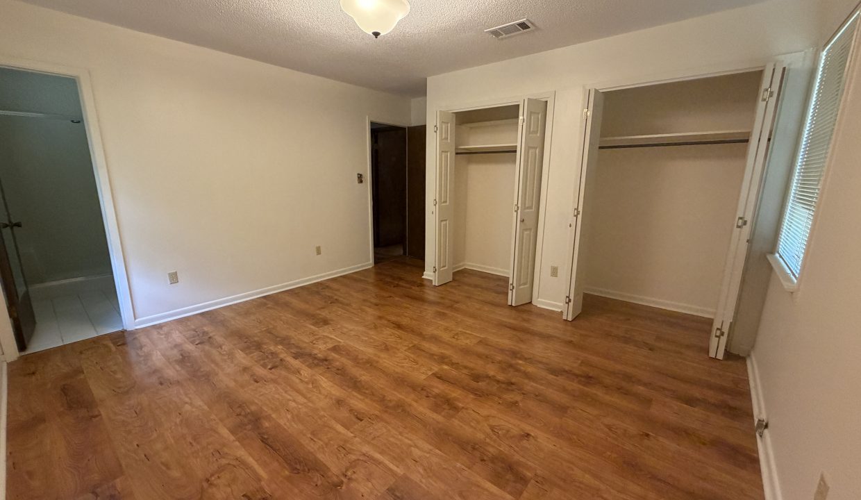 697654-10