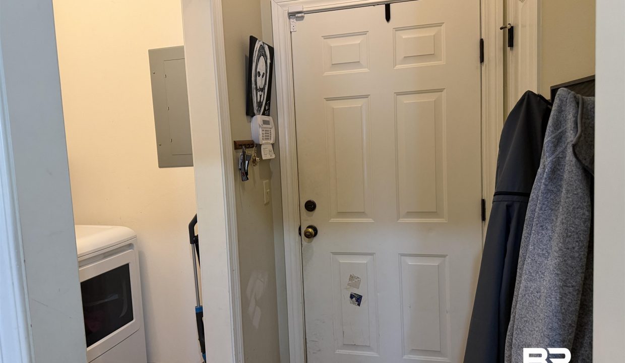 698105-20